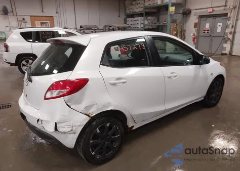 2013 Mazda Mazda2 Touring из США, поврежденный, VIN JM1DE1LZ2D0157831